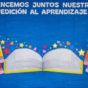 Telón escenográfico escolar – Comencemos juntos nuestra expedición al aprendizaje
